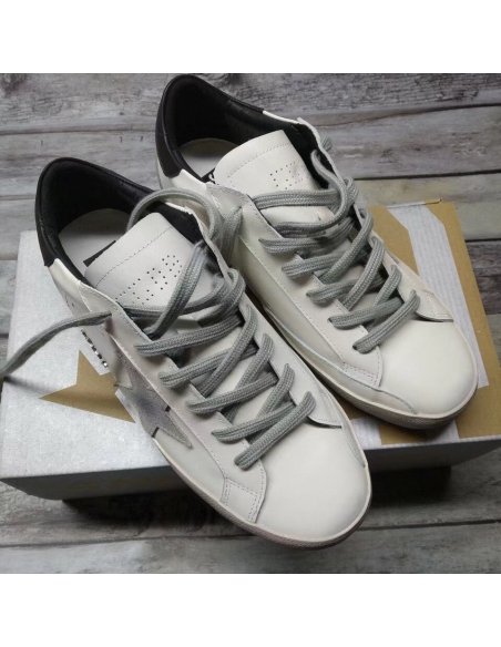 Cheap Reps Golden Goose Womens Super-Star Sneakers With Metal Stud Lettering