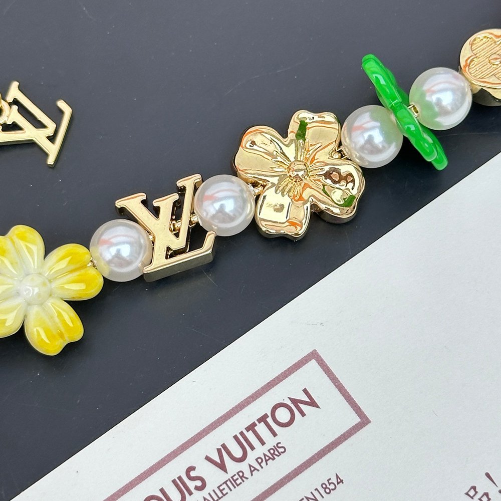 Louis Vuitton Surfin Flower Necklaces M01863,Louis Vuitton Jewelry