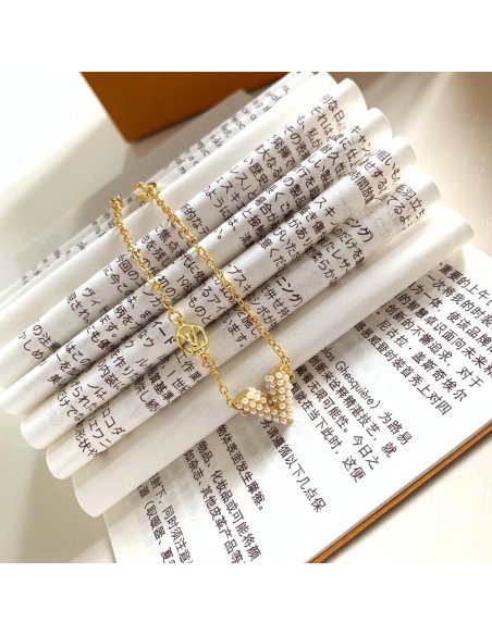 Louis Vuitton Essential V Perle bracelet DF620946,Louis Vuitton Jewelry