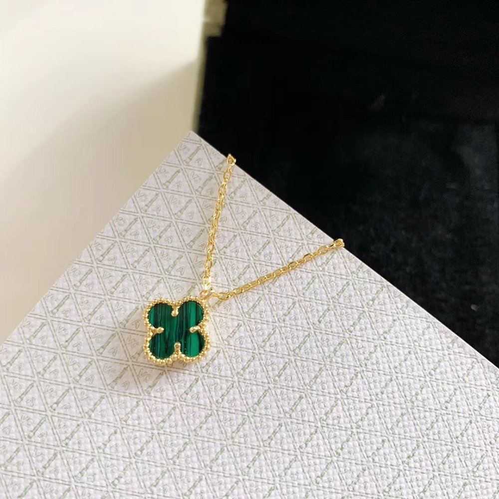 Van Cleef &amp; Arpels Jewelry Necklaces DF605985,Van Cleef &amp; Arpels Jewelry