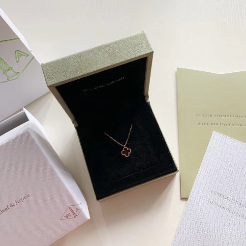 Van Cleef &amp; Arpels Necklaces,Van Cleef &amp; Arpels Jewelry