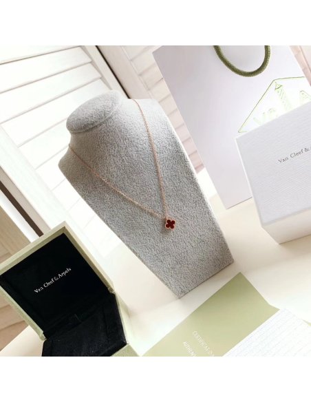 Van Cleef &amp; Arpels Necklaces,Van Cleef &amp; Arpels Jewelry