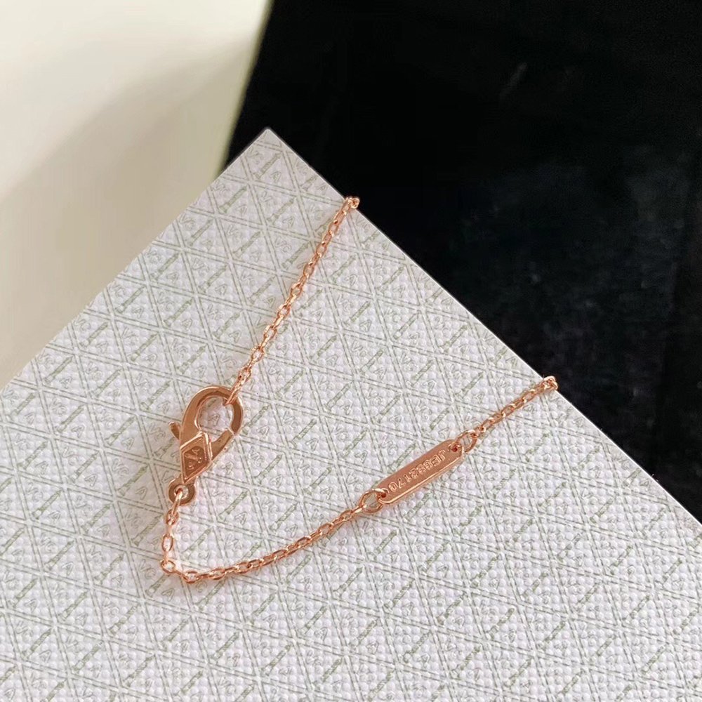 Van Cleef &amp; Arpels Necklaces,Van Cleef &amp; Arpels Jewelry