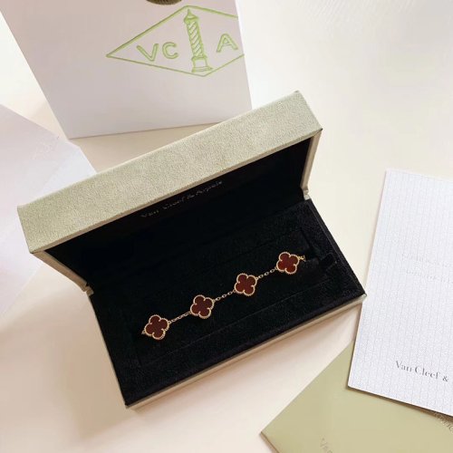 Van Cleef &amp; Arpels Bracelet Vintage Alhambra,Van Cleef &amp; Arpels Jewelry