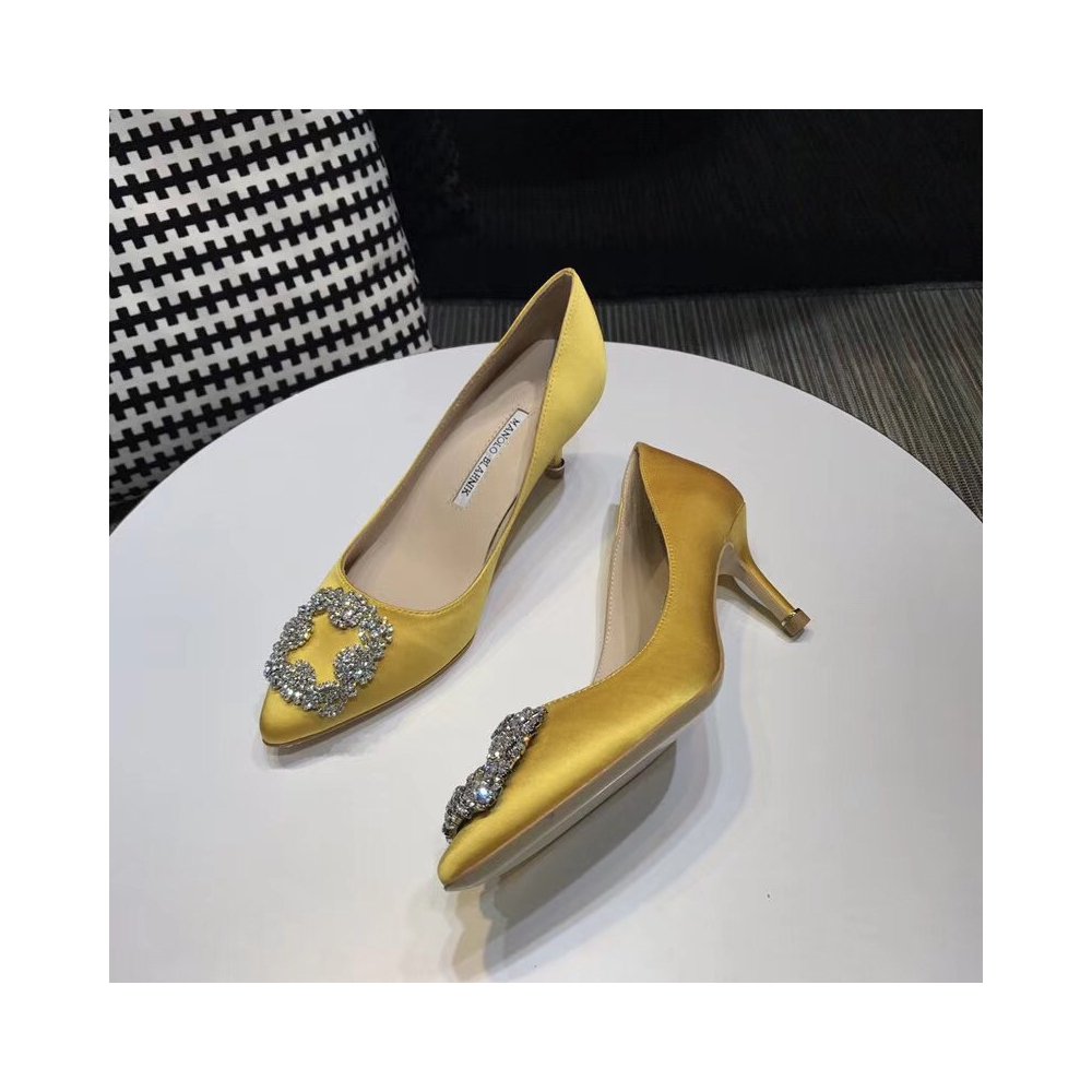 Cheap Reps Manolo Blahnik Hangisi 70 Pumps In Yellow Satin