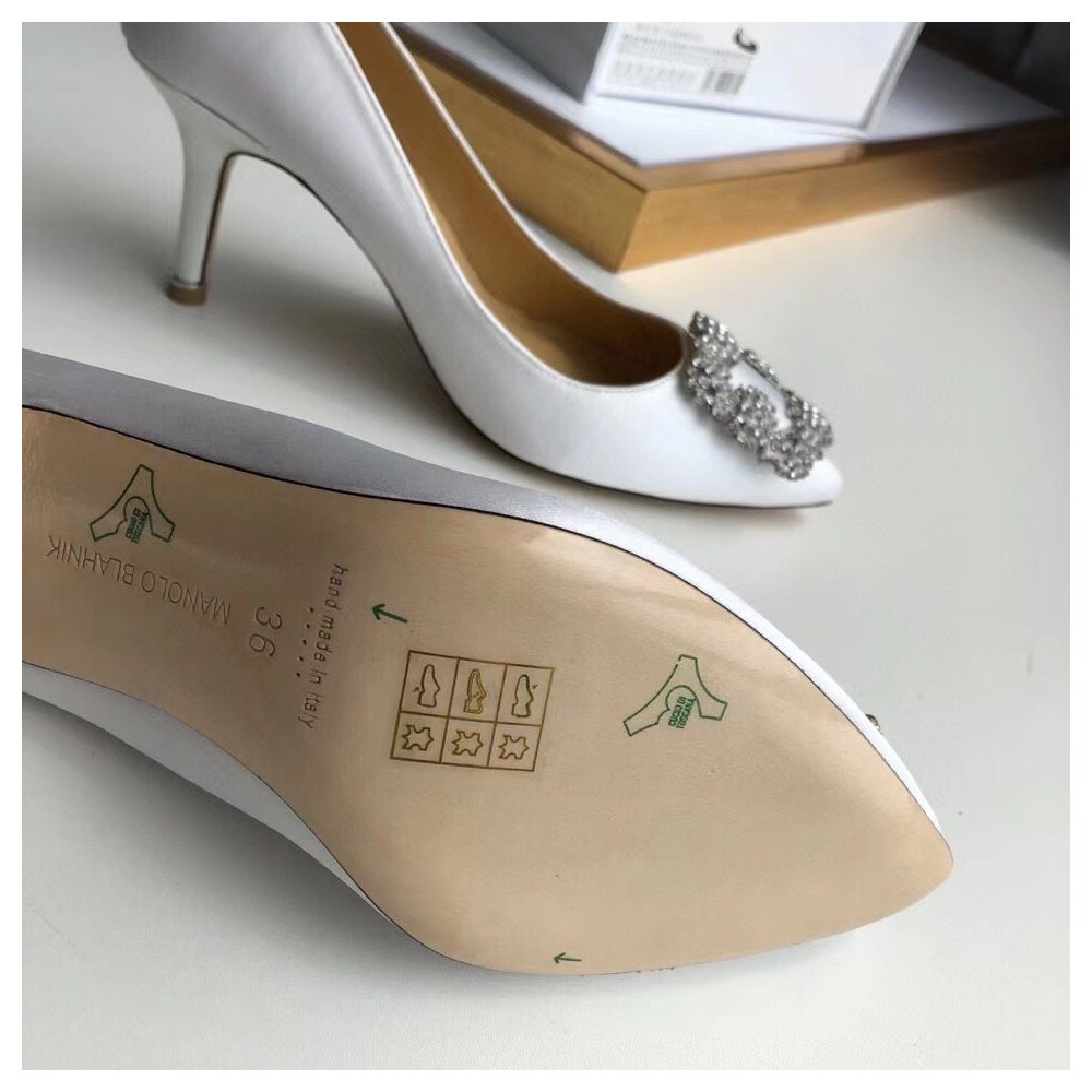 Cheap Reps Manolo Blahnik Hangisi 70 Pumps In White Satin