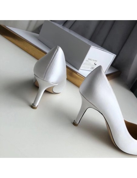 Cheap Reps Manolo Blahnik Hangisi 70 Pumps In White Satin