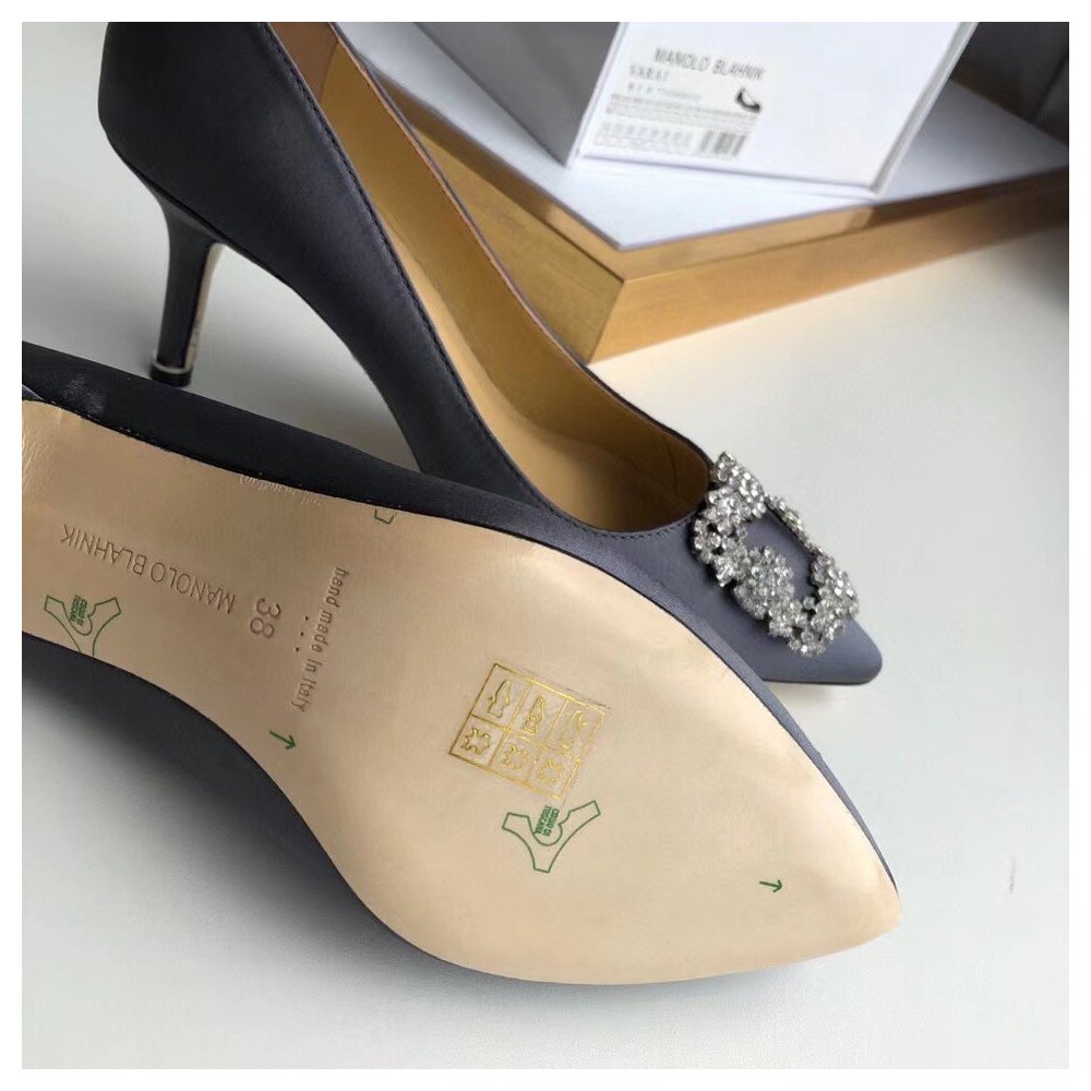 Cheap Reps Manolo Blahnik Hangisi 70 Pumps In Grey Satin