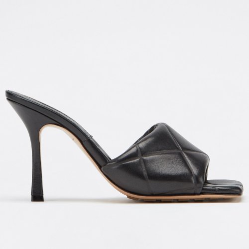 Cheap Reps Bottega Veneta Rubber Lido Sandals In Black Quilted Lambskin