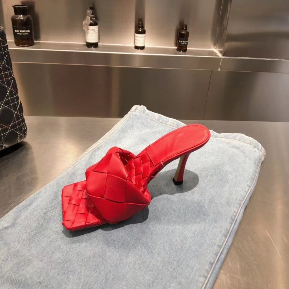 Cheap Reps Bottega Veneta Lido Sandals In Red Intrecciato Leather