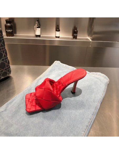 Cheap Reps Bottega Veneta Lido Sandals In Red Intrecciato Leather