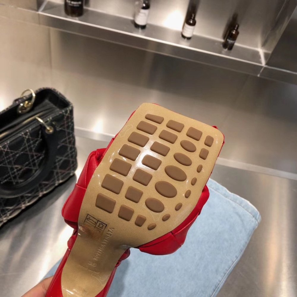 Cheap Reps Bottega Veneta Lido Sandals In Red Intrecciato Leather