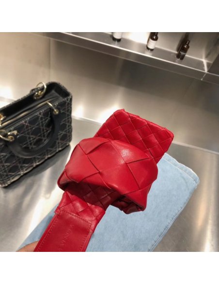 Cheap Reps Bottega Veneta Lido Sandals In Red Intrecciato Leather