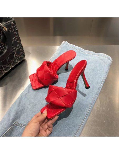 Cheap Reps Bottega Veneta Lido Sandals In Red Intrecciato Leather