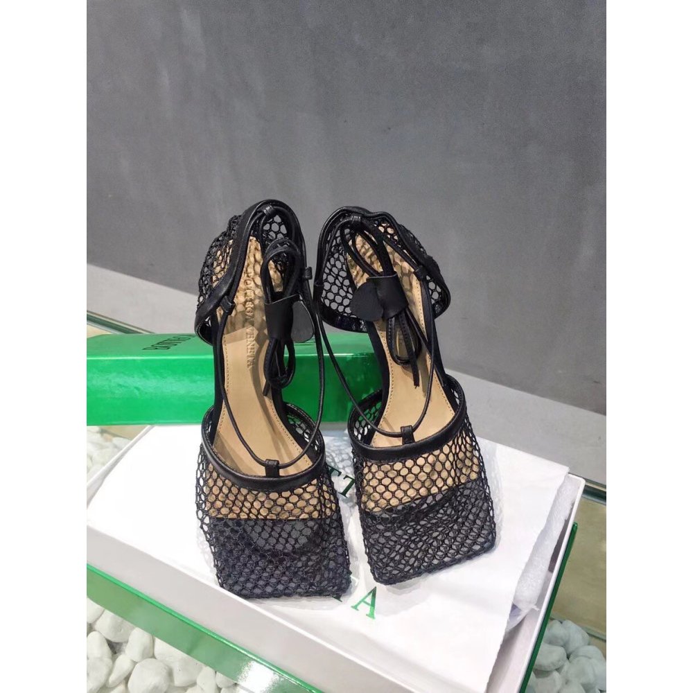 Cheap Reps Bottega Veneta Stretch Sandals In Black Mesh