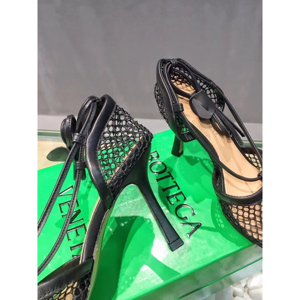 Cheap Reps Bottega Veneta Stretch Sandals In Black Mesh