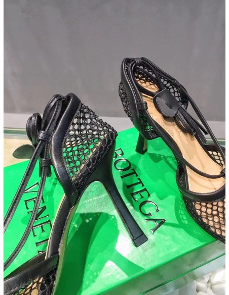 Cheap Reps Bottega Veneta Stretch Sandals In Black Mesh