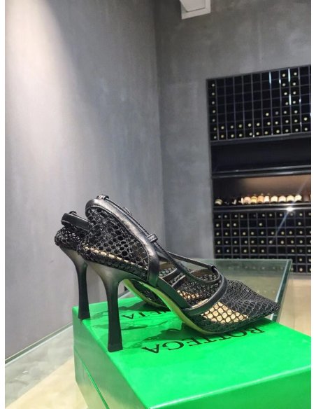 Cheap Reps Bottega Veneta Stretch Sandals In Black Mesh