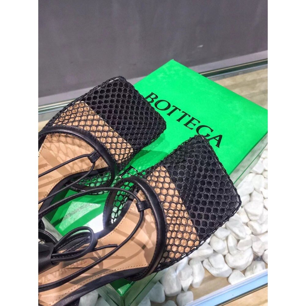 Cheap Reps Bottega Veneta Stretch Sandals In Black Mesh
