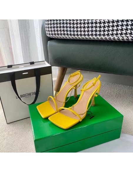 Cheap Reps Bottega Veneta Stretch Chain Sandals In Yellow Lambskin