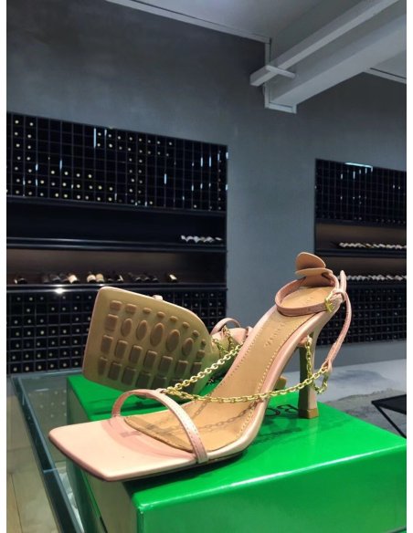 Cheap Reps Bottega Veneta Stretch Chain Sandals In Pink Lambskin