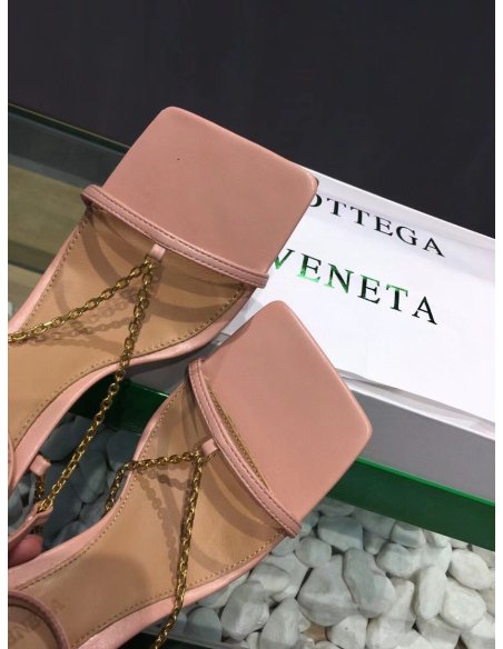 Cheap Reps Bottega Veneta Stretch Chain Sandals In Pink Lambskin