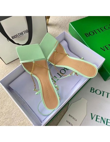 Cheap Reps Bottega Veneta Stretch Chain Sandals In Pistachio Lambskin