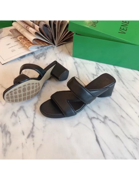 Cheap Reps Bottega Veneta Band Sandals 55MM In Black Calfskin