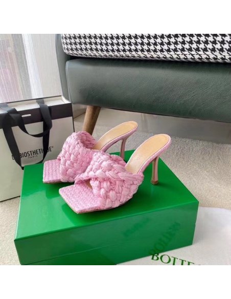 Cheap Reps Bottega Veneta Stretch Sandals In Pink Intrecciato Raffia