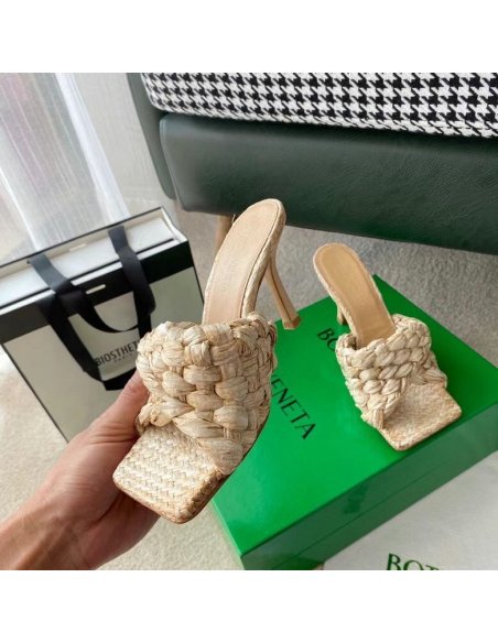 Cheap Reps Bottega Veneta Stretch Sandals In Beige Intrecciato Raffia