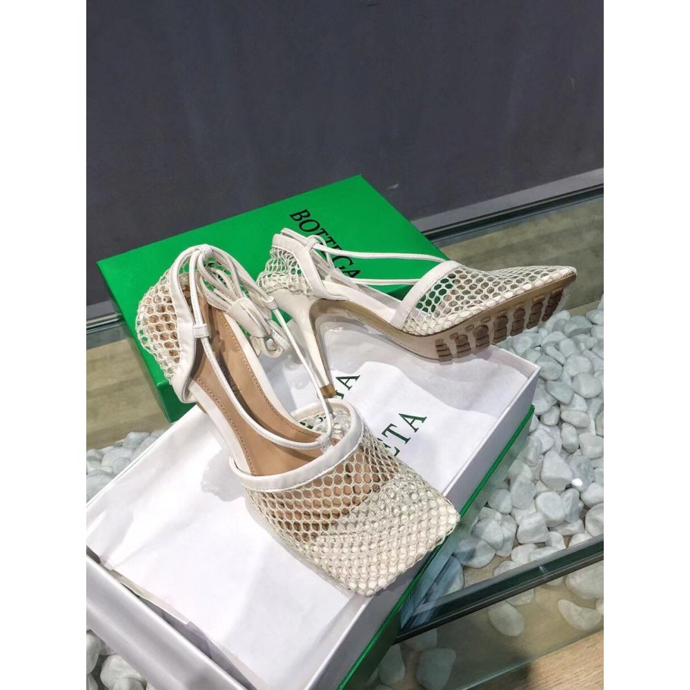 Cheap Reps Bottega Veneta Stretch Sandals In White Mesh