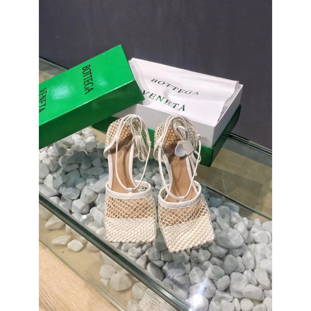 Cheap Reps Bottega Veneta Stretch Sandals In White Mesh
