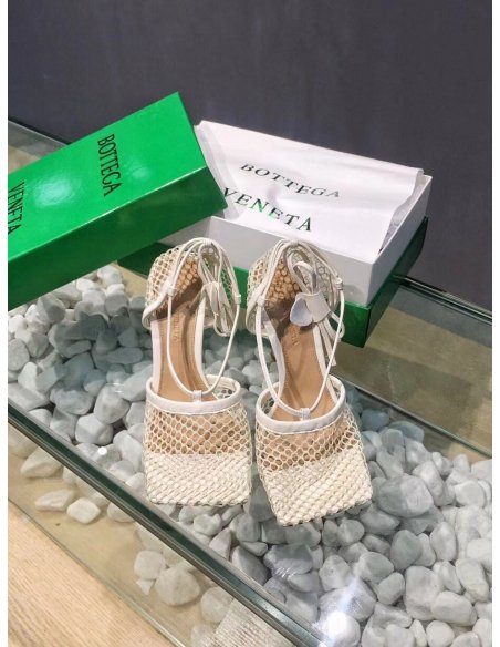 Cheap Reps Bottega Veneta Stretch Sandals In White Mesh