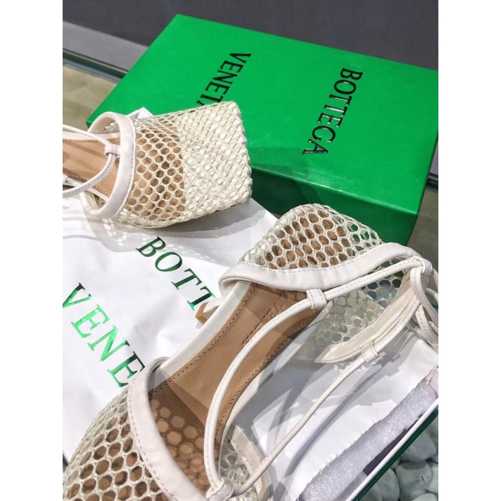 Cheap Reps Bottega Veneta Stretch Sandals In White Mesh