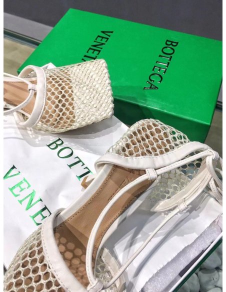 Cheap Reps Bottega Veneta Stretch Sandals In White Mesh