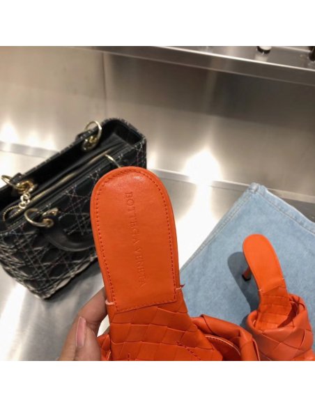 Cheap Reps Bottega Veneta Lido Sandals In Orange Intrecciato Leather