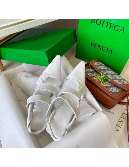 Cheap Reps Bottega Veneta BV Point Slingback Sandals In White Lambskin
