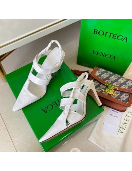 Cheap Reps Bottega Veneta BV Point Slingback Sandals In White Lambskin