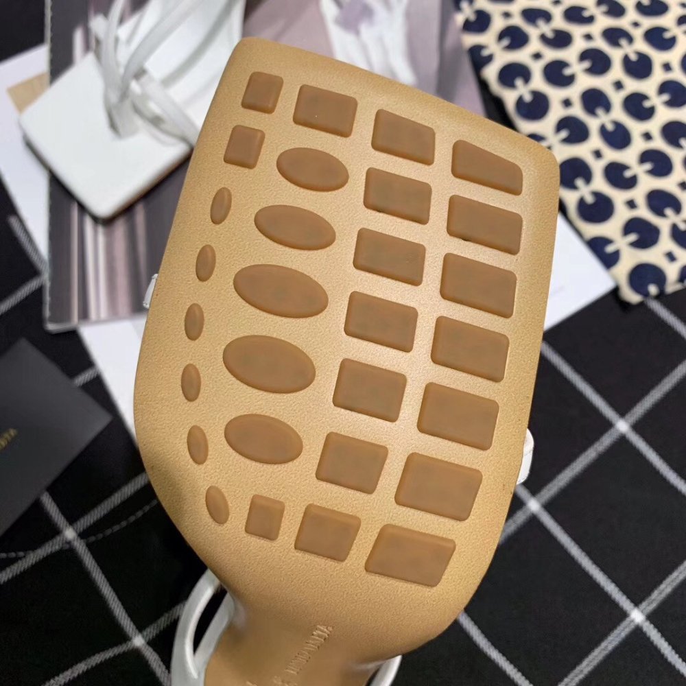 Cheap Reps Bottega Veneta Ankle-strap Stretch Sandals In White Leather