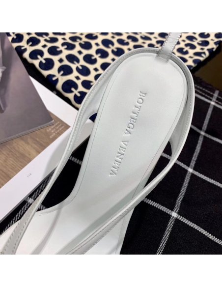 Cheap Reps Bottega Veneta Ankle-strap Stretch Sandals In White Leather