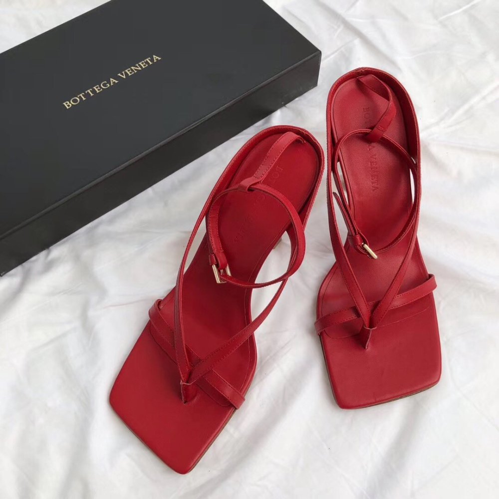 Cheap Reps Bottega Veneta Ankle-strap Stretch Sandals In Red Leather