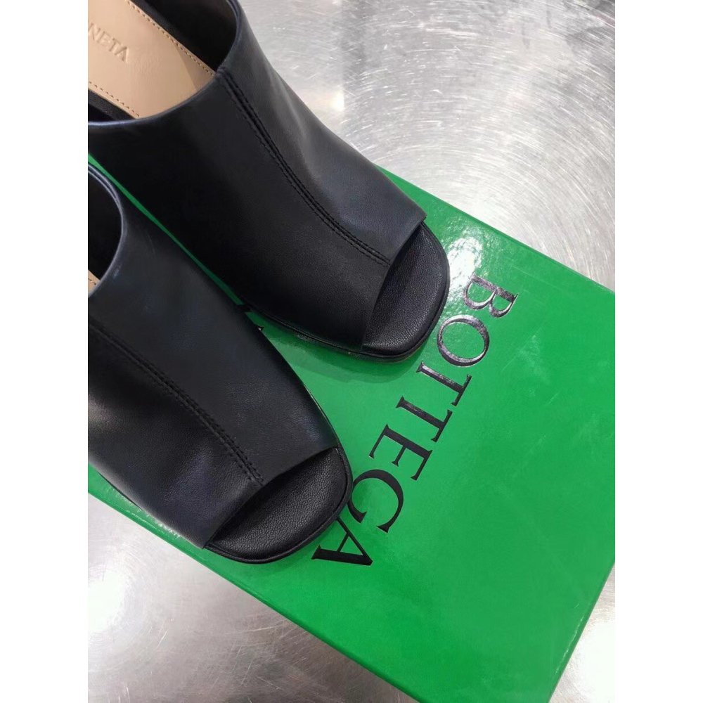 Cheap Reps Bottega Veneta Stack Platform Sandals In Black Lambskin