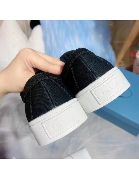 Cheap Reps Prada Womens Low-top Sneakers In Black Gabardine Fabric