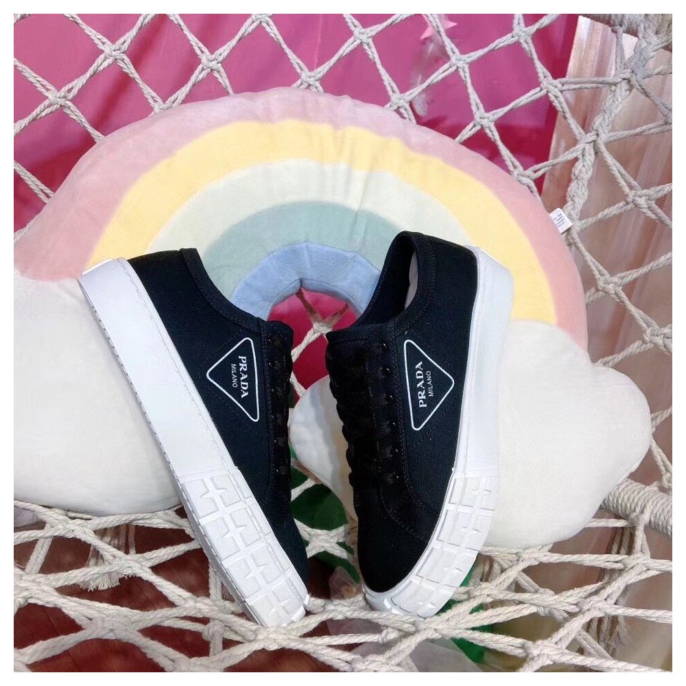 Cheap Reps Prada Womens Low-top Sneakers In Black Gabardine Fabric