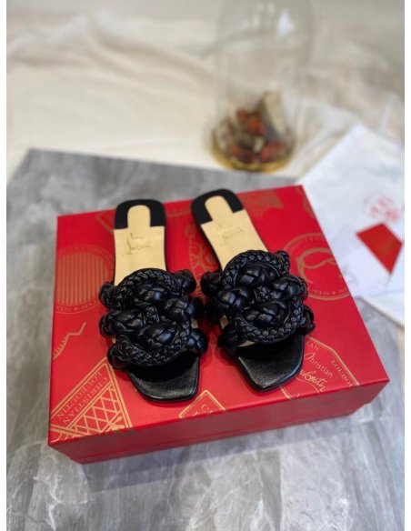 Cheap Reps Christian Louboutin Marmela Flat Sandals In Black Lambskin