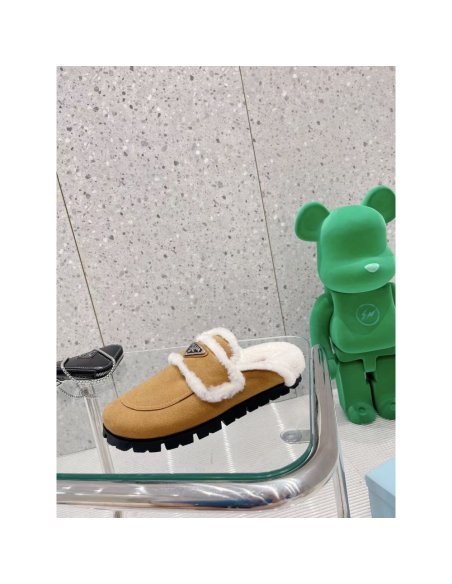 Cheap Reps Prada Womens Slippers In Tan Shearling
