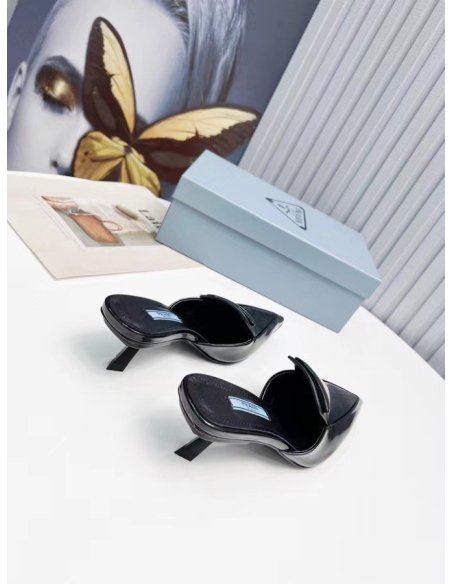 Cheap Reps Prada Sabots Mules In Black Brushed Leather