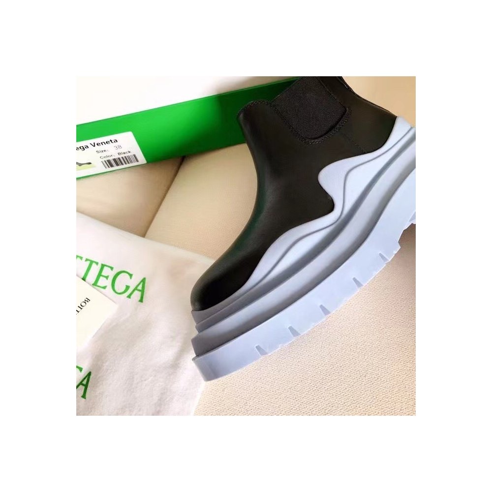 Cheap Reps Bottega Veneta BV Tire Ankle Boots with Blue Outsole