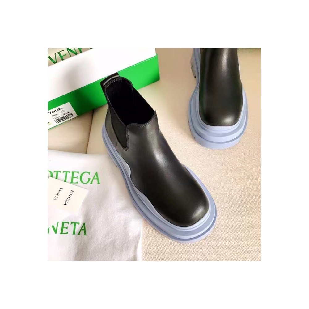 Cheap Reps Bottega Veneta BV Tire Ankle Boots with Blue Outsole