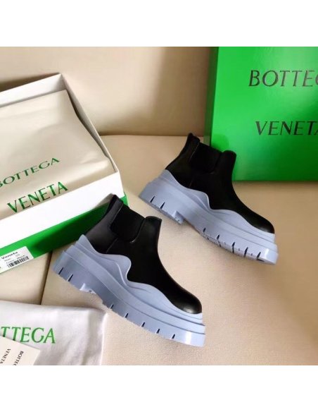 Cheap Reps Bottega Veneta BV Tire Ankle Boots with Blue Outsole